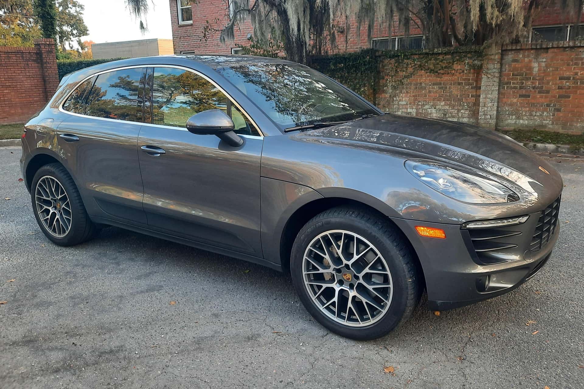 2018 Porsche Macan sold for $24,750