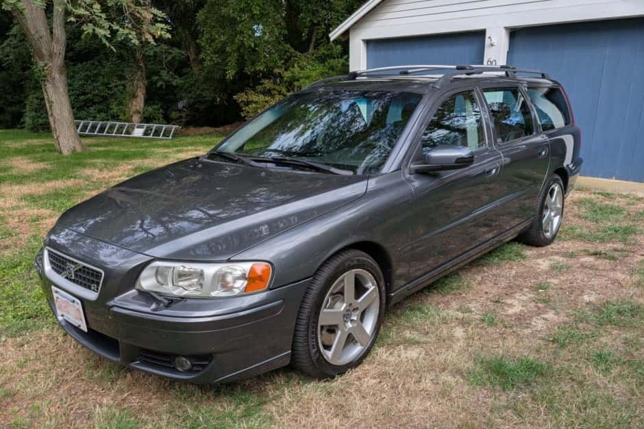 2007 Volvo V70R sold for $10,500
