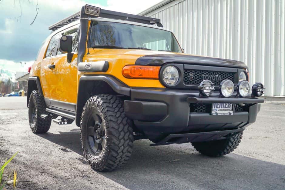 2008 Toyota FJ Cruiser sold for $19,583
