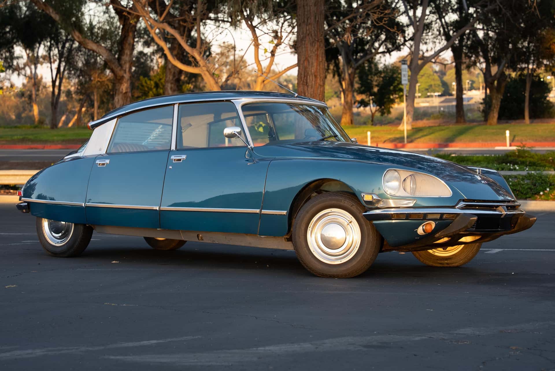 1972 Citroen DS21 sold for $20,500