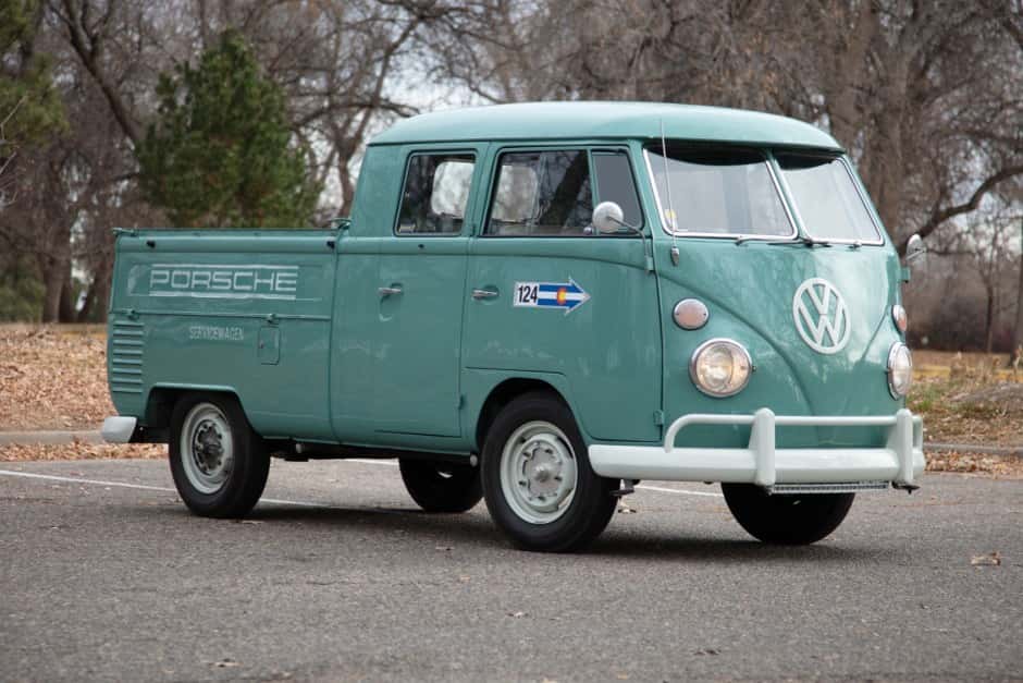 1963 Volkswagen Split-Window Bus sold for $45,000