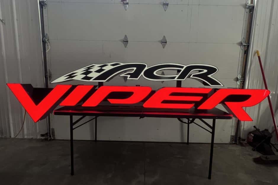 0 Dodge Viper (2013-2017) sold for $4,300