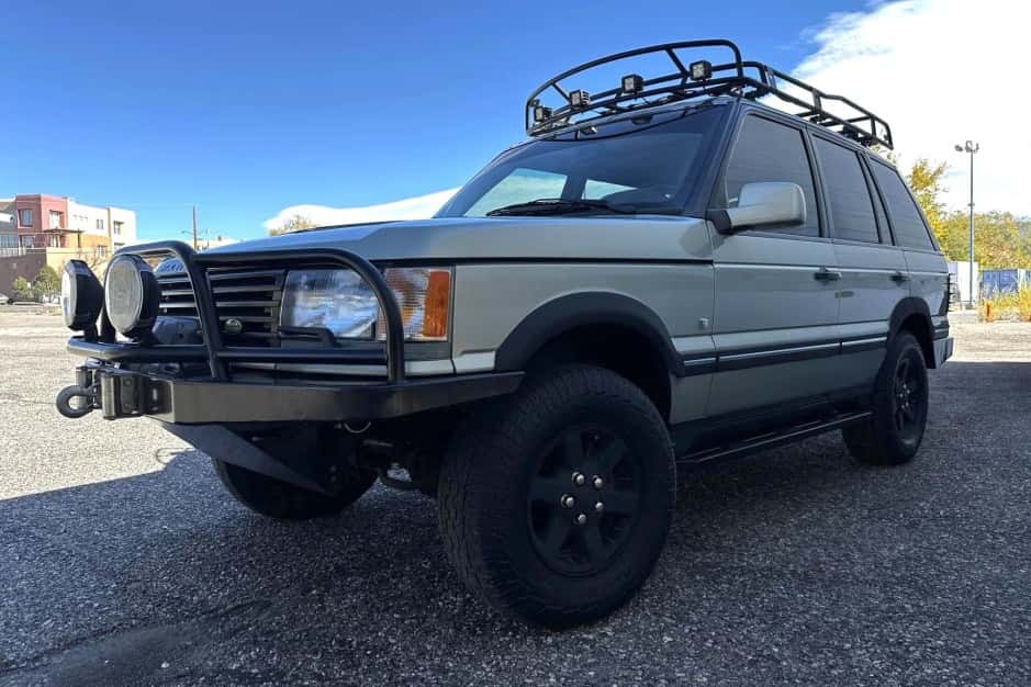 2002 Land Rover Range Rover P38A sold for $11,000