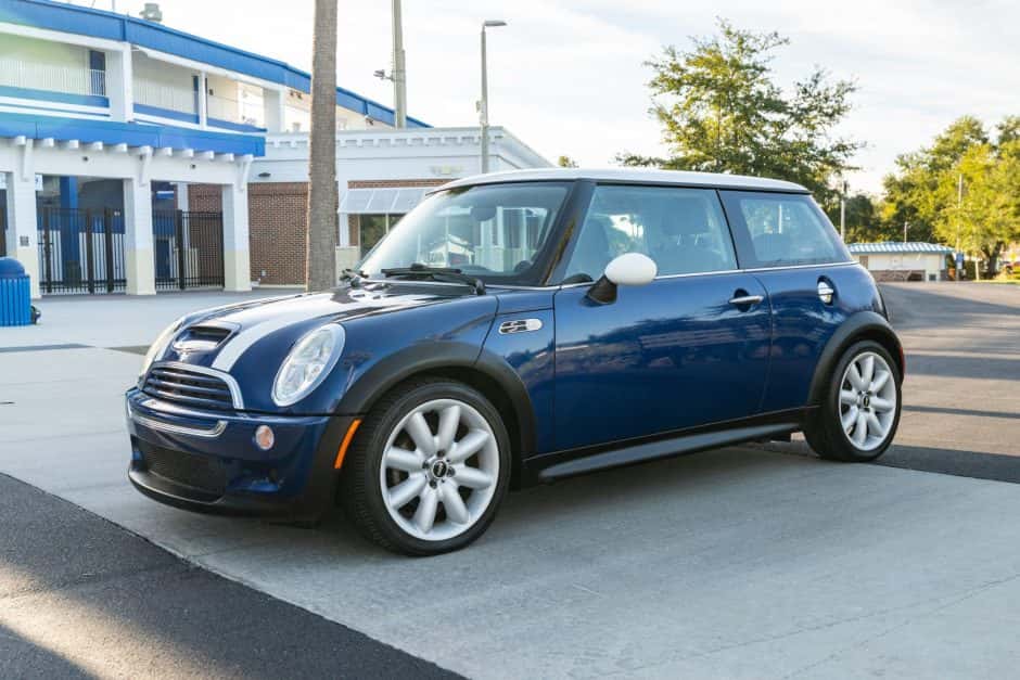 2004 Mini R53 Cooper S sold for $8,500