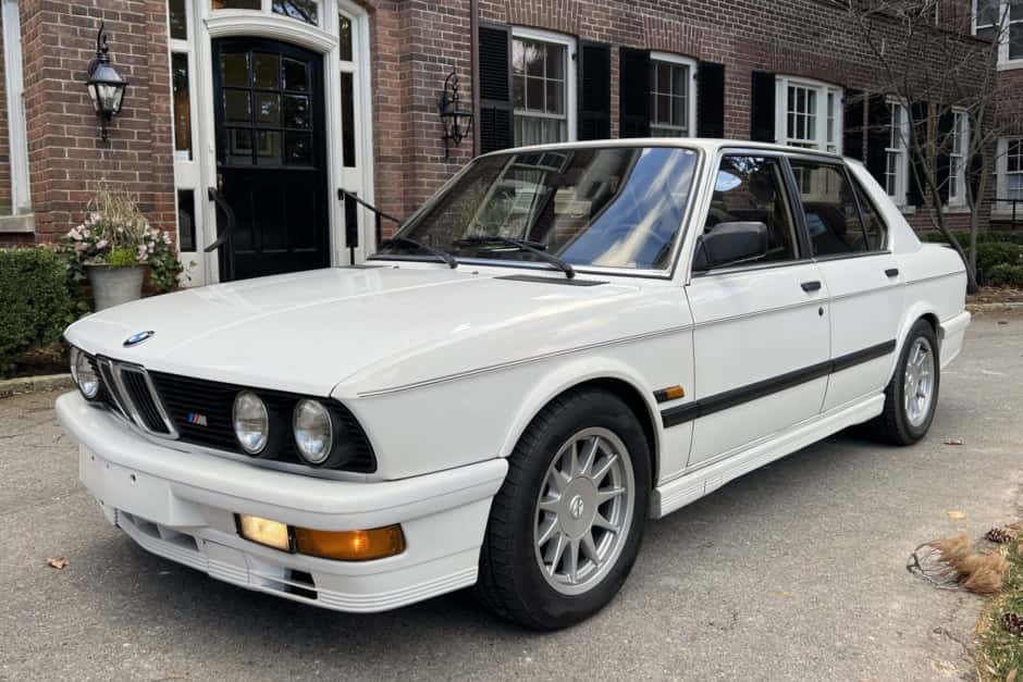 1987 BMW E28 5-Series sold for $16,500