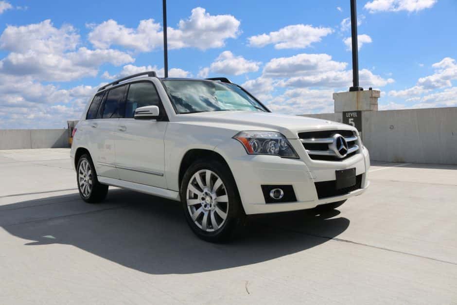 2011 Mercedes-Benz X204 GLK-Class sold for $8,369