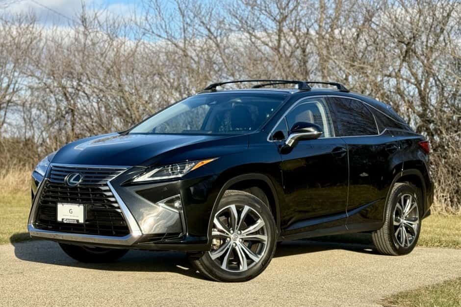 2016 Lexus RX sold for $32,000