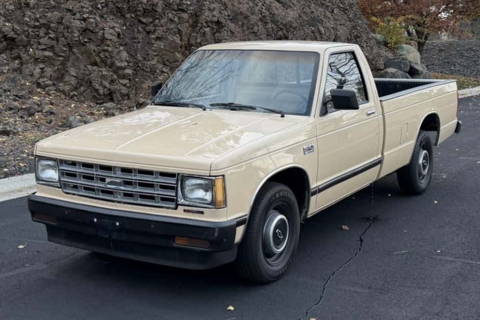 1987 Chevrolet S-10 (1982-1993) sold for $3,800
