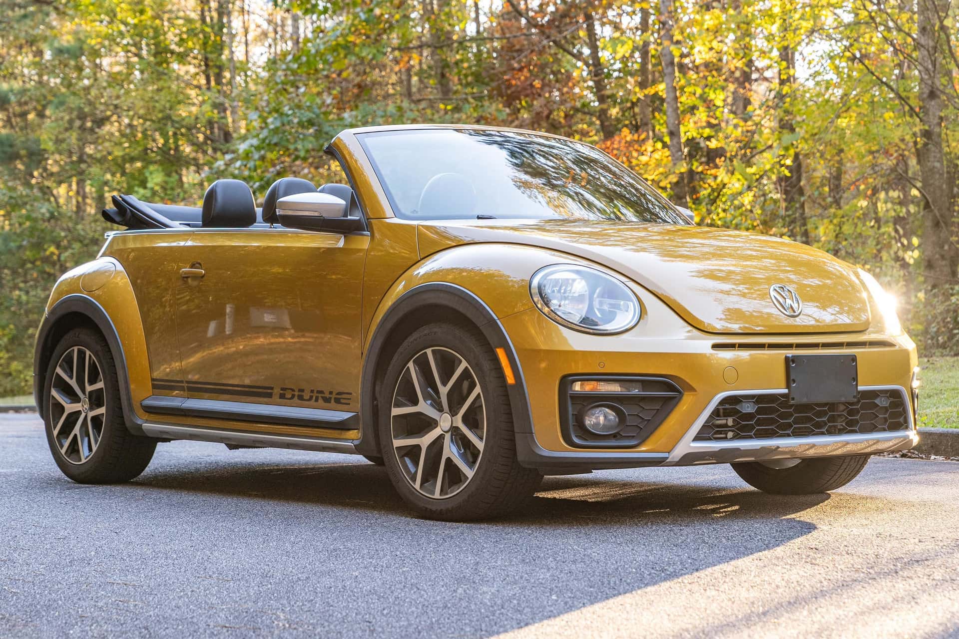 2016 Volkswagen Beetle sold for $23,000