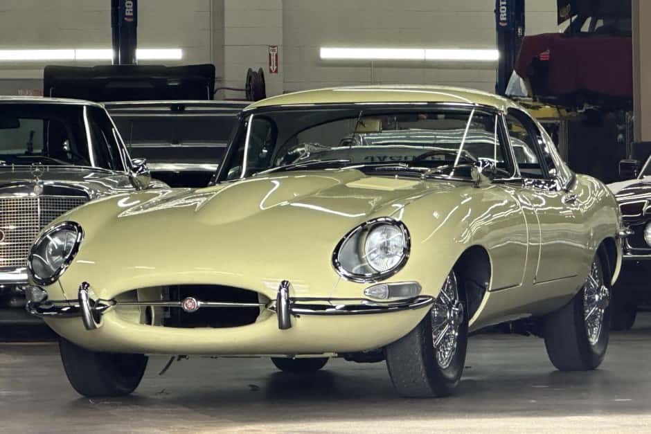 1965 Jaguar XKE Series I sold for $98,000