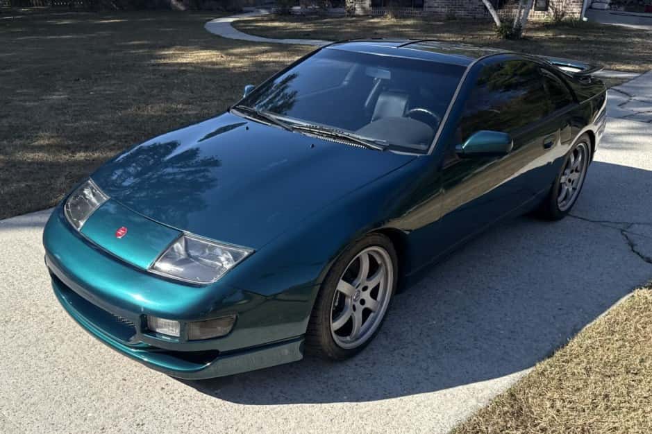 1995 Nissan Z32 300ZX sold for $25,500