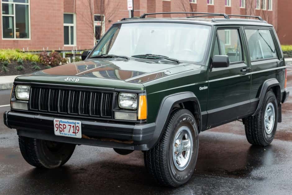 1996 Jeep XJ Cherokee sold for $7,350