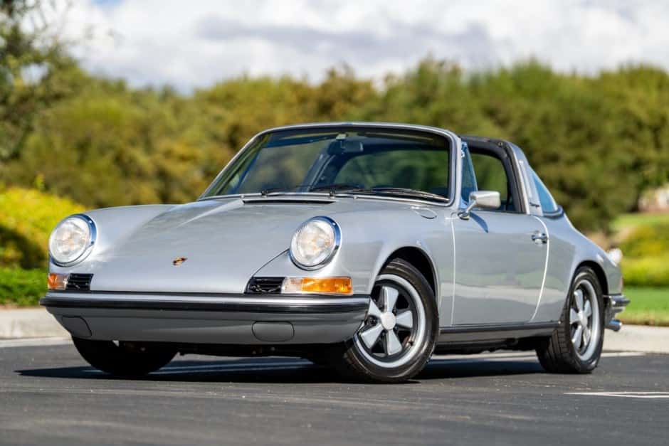 1971 Porsche LWB 911T (1969-1973) sold for $78,080