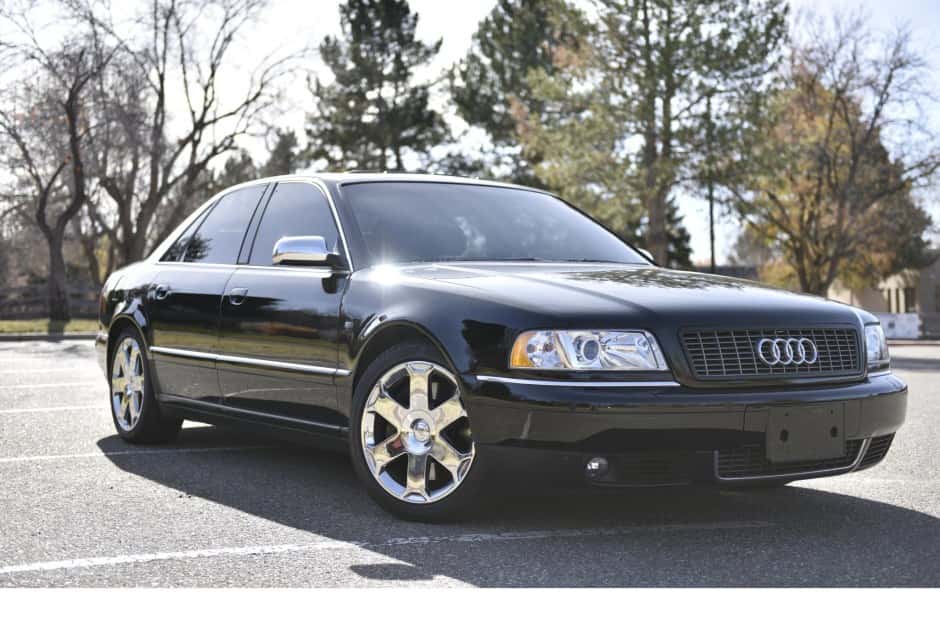 2001 Audi S8 sold for $7,499