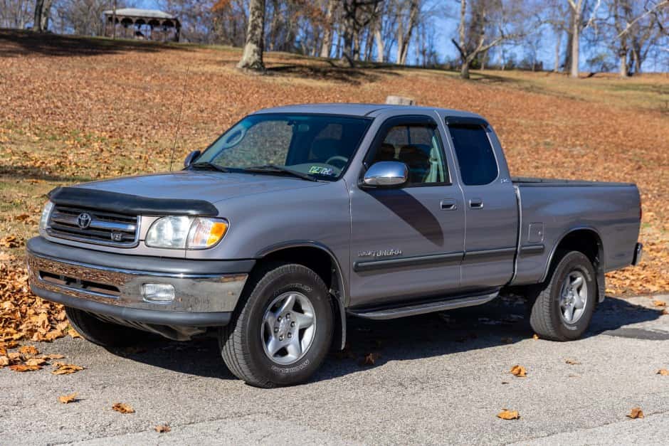 2002 Toyota Tundra (XK30/XK40 2000-2006) sold for $10,750