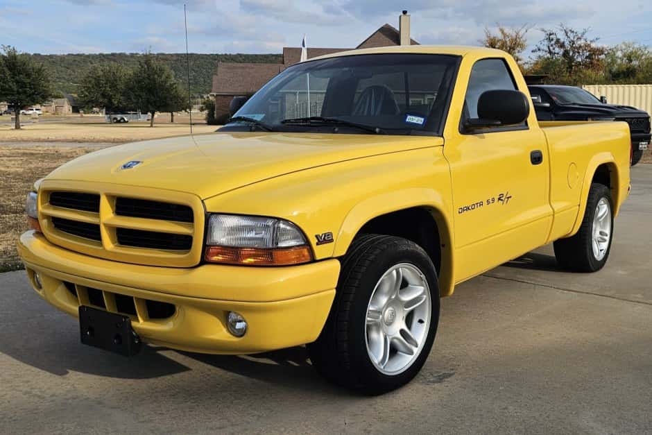 1999 Dodge Dakota (1997-2004) sold for $20,500