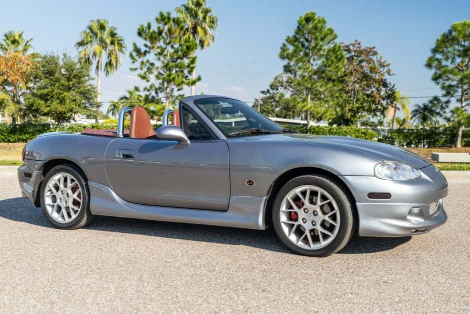 2002 Mazda NB MX-5 Miata sold for $12,100