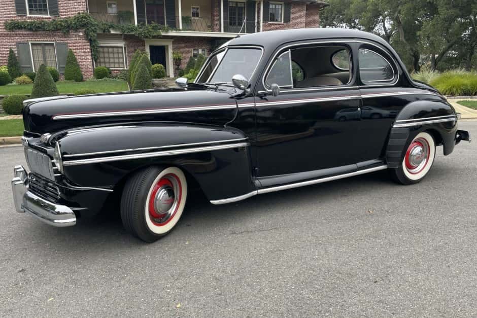 1946 Mercury Eight sold for $8,608