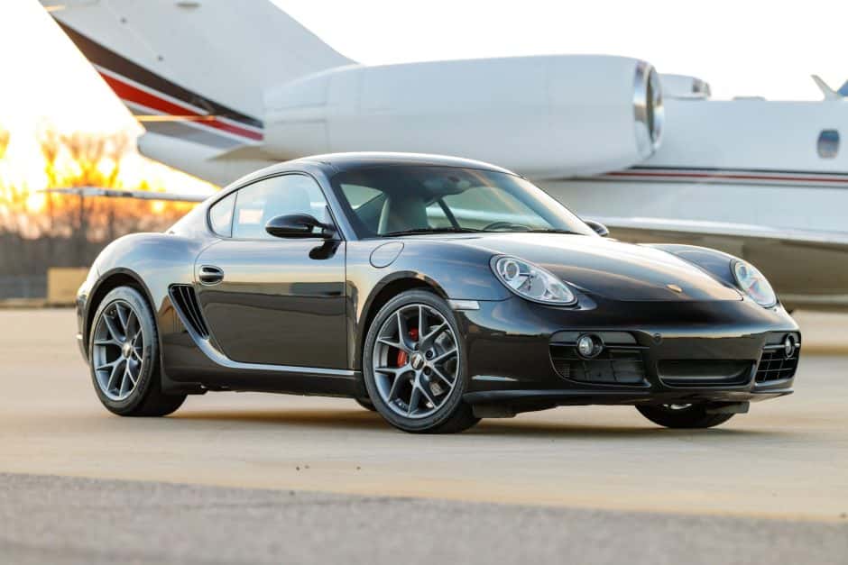 2008 Porsche 987 Cayman sold for $30,523