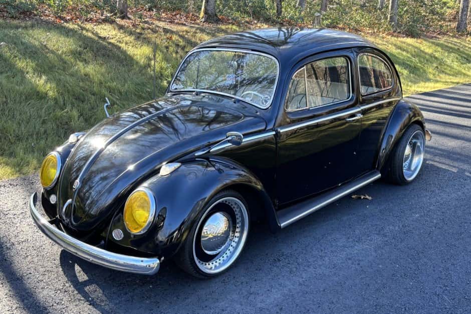 1960 Volkswagen Beetle (1958-1979) sold for $15,111