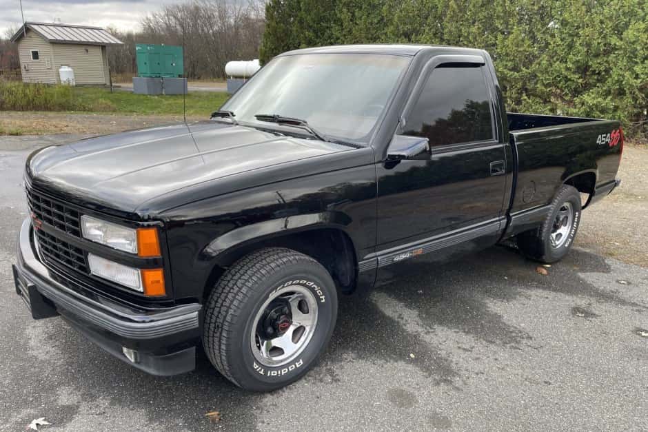 1992 Chevrolet 454 SS sold for $32,000