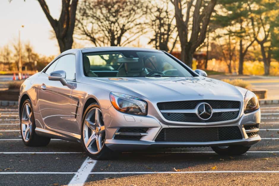 2016 Mercedes-Benz R231 SL sold for $38,000