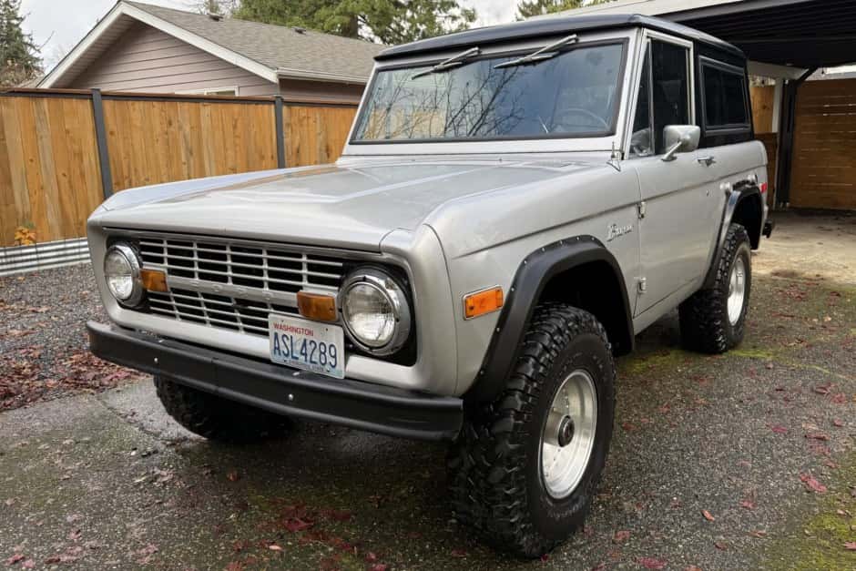 1975 Ford Bronco U13/U14/U15 1966-1977 sold for $31,210