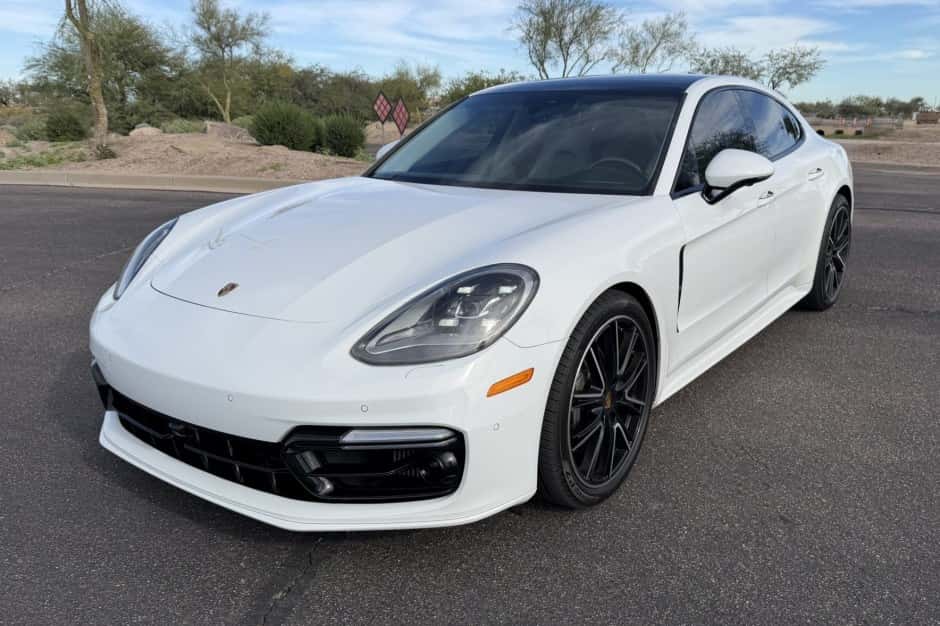 2018 Porsche Panamera sold for $29,971
