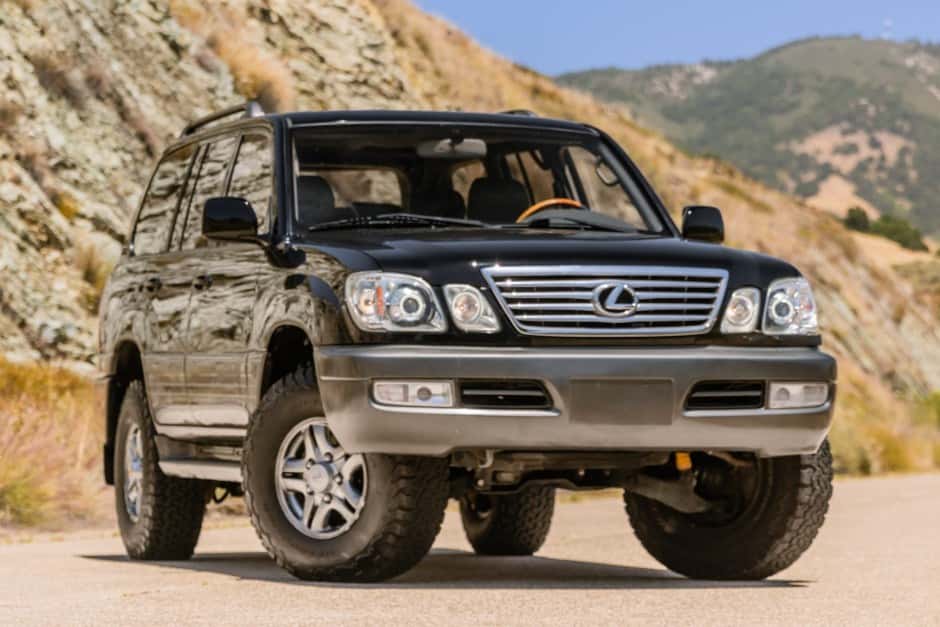 2002 Lexus LX470 sold for $15,000