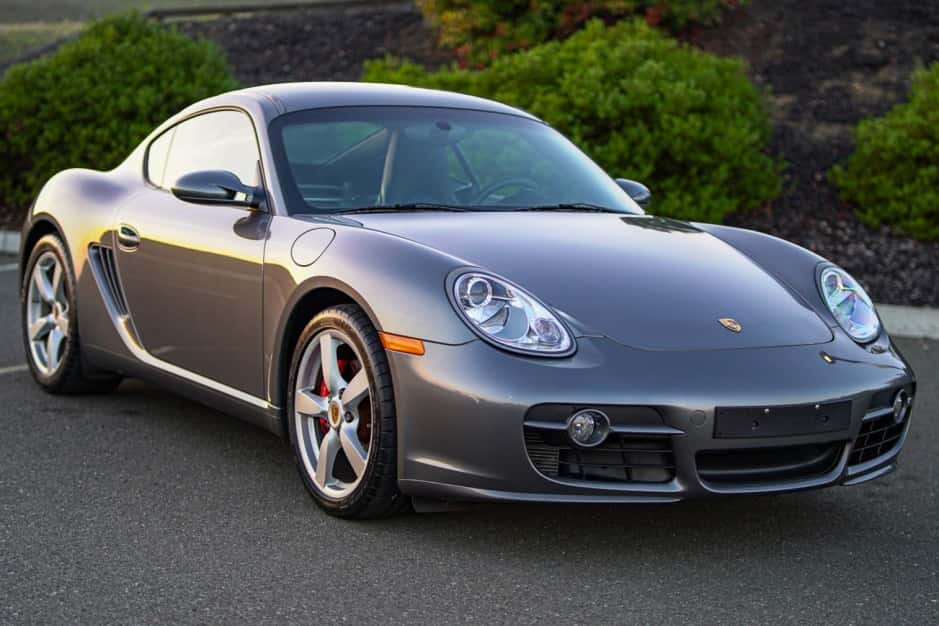 2008 Porsche 987 Cayman sold for $40,250