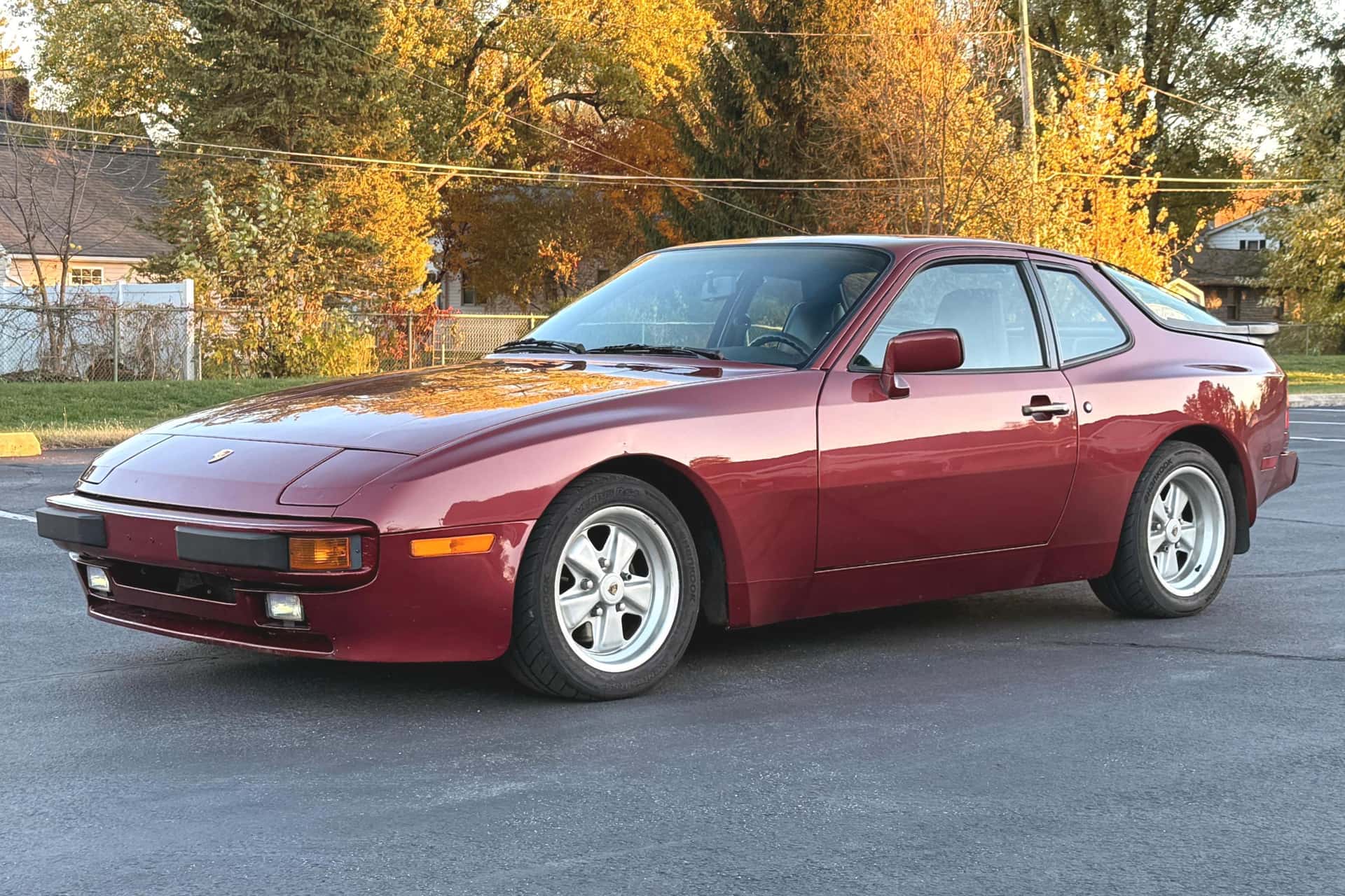 1986 Porsche 944 sold for $6,600
