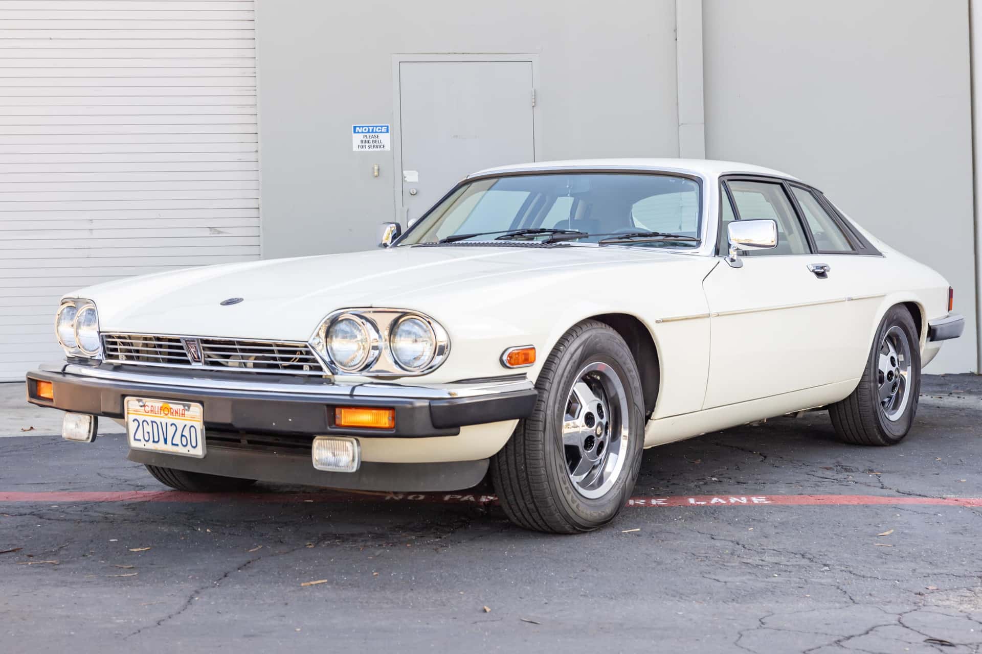 1988 Jaguar XJS sold for $8,100