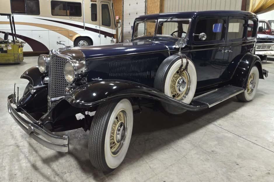 1932 Chrysler Imperial sold for $40,250