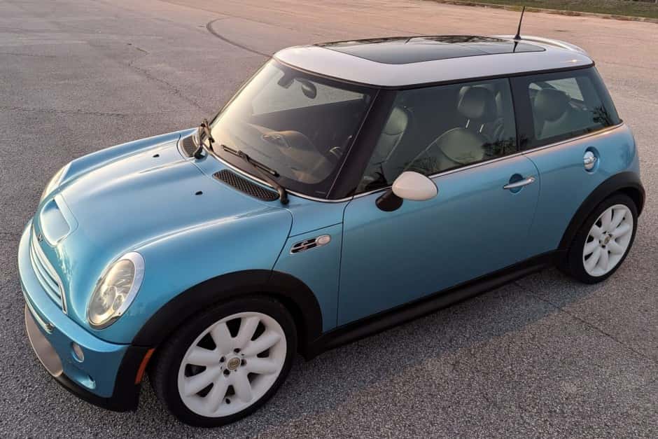 2004 Mini R53 Cooper S sold for $10,750