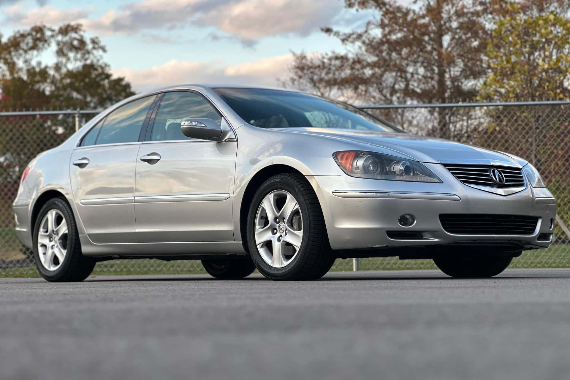 2005 Acura RL sold for $12,800