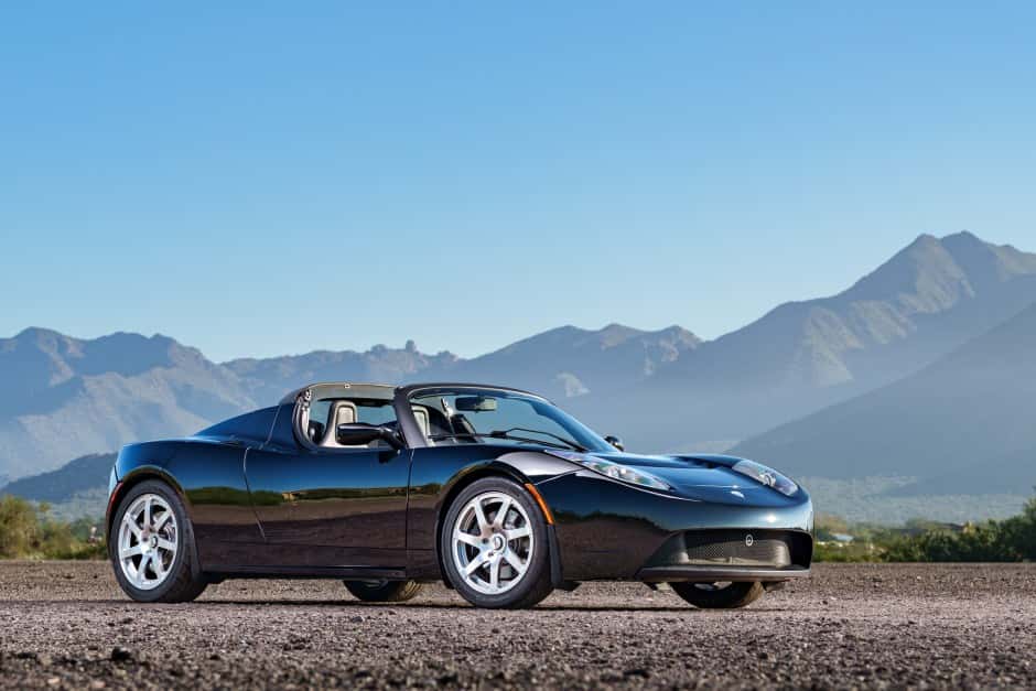 2008 Tesla Roadster sold for $51,000