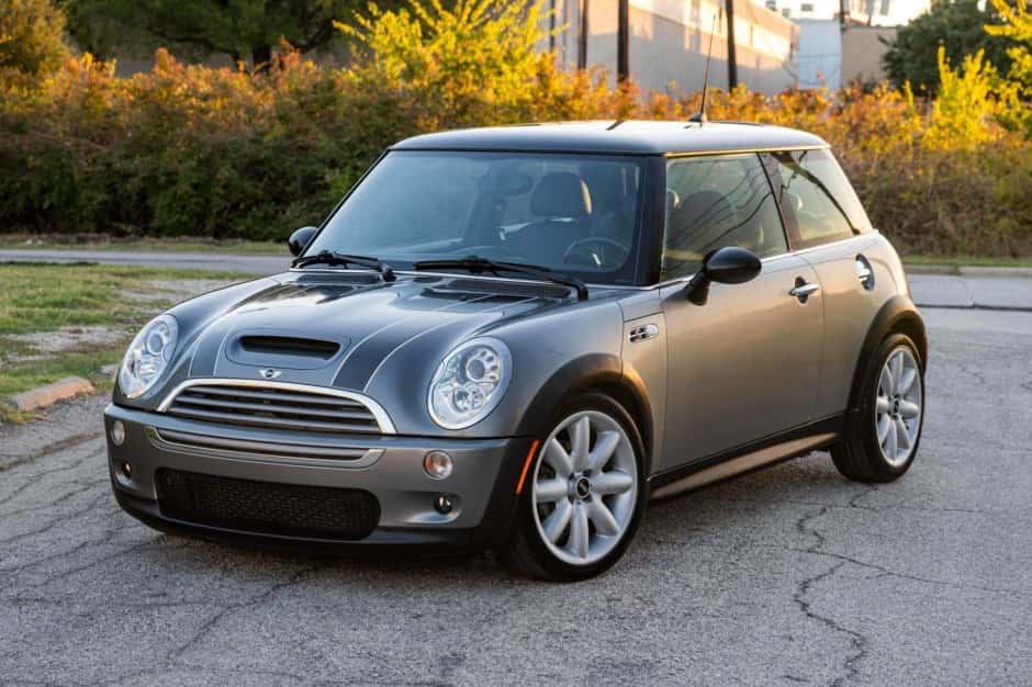 2006 Mini R53 Cooper S sold for $10,005