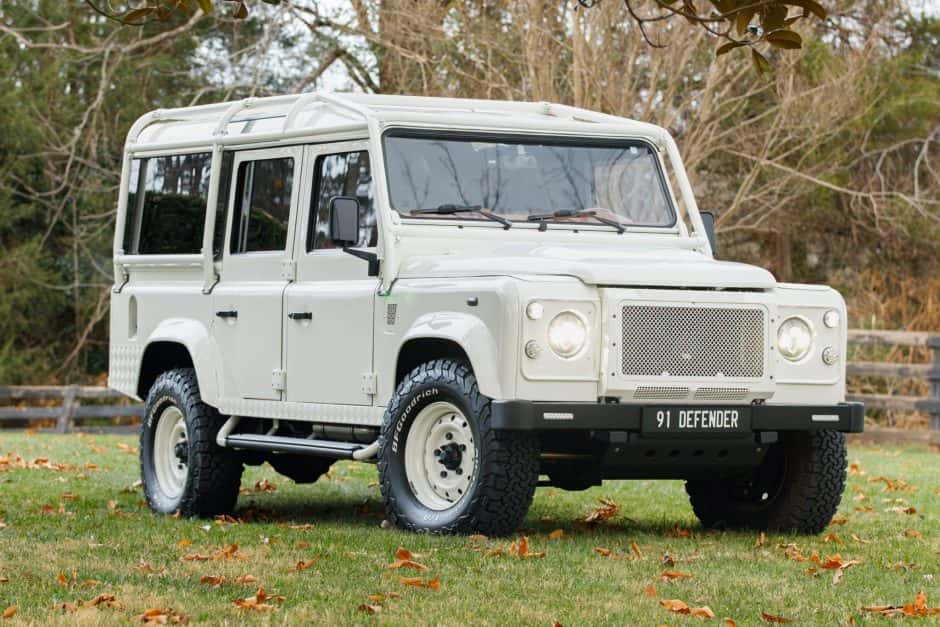 1991 Land Rover 110 / Defender 110 (Euro Spec) sold for $158,000