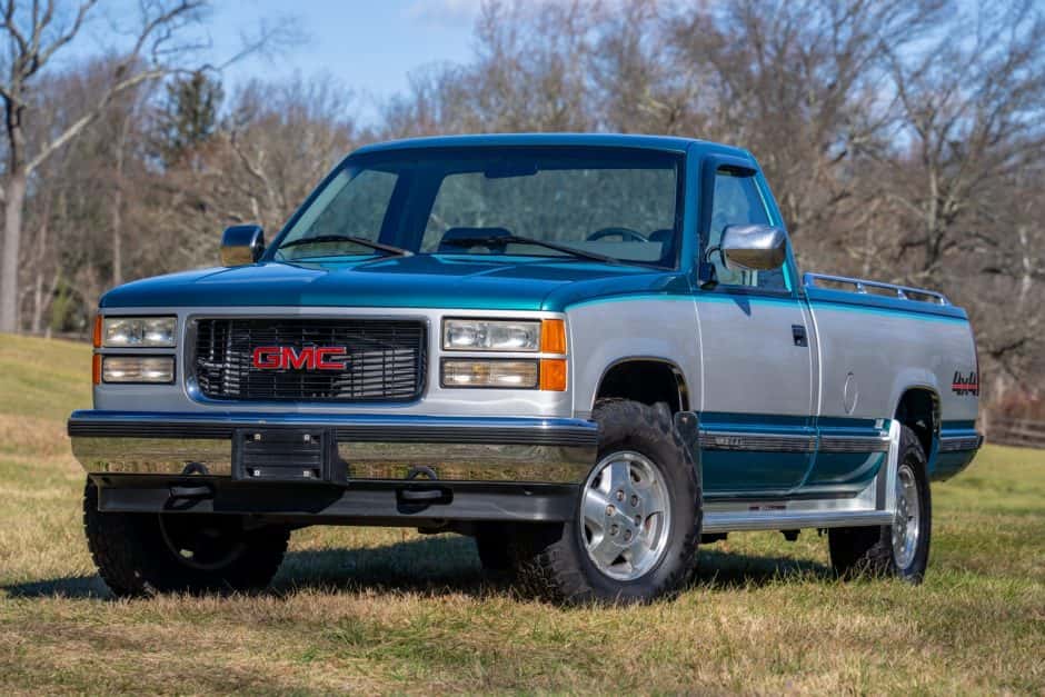 1994 GMC Sierra (GMT400 1988-2002) sold for $15,750
