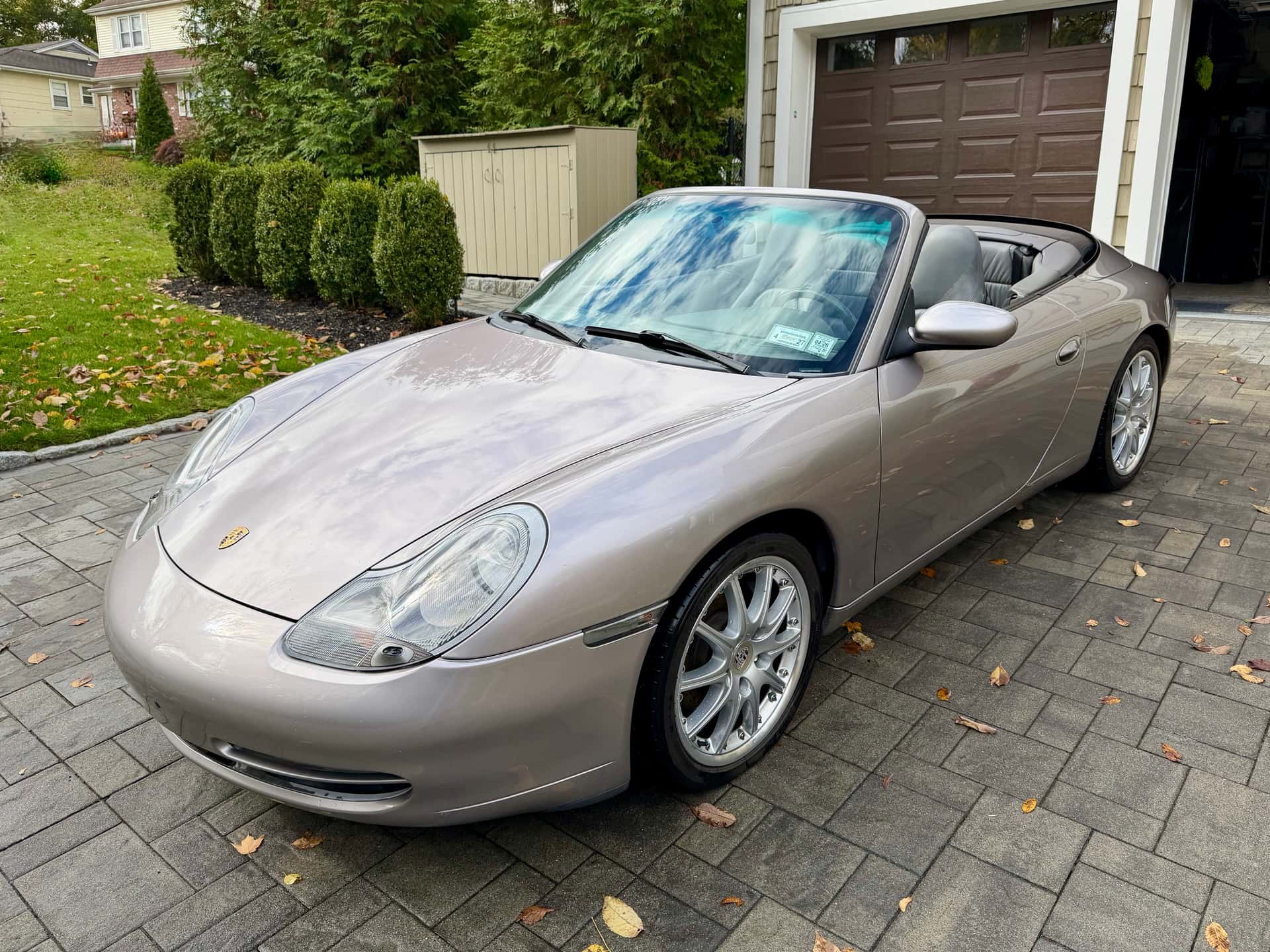 2001 Porsche 911 sold for $15,750