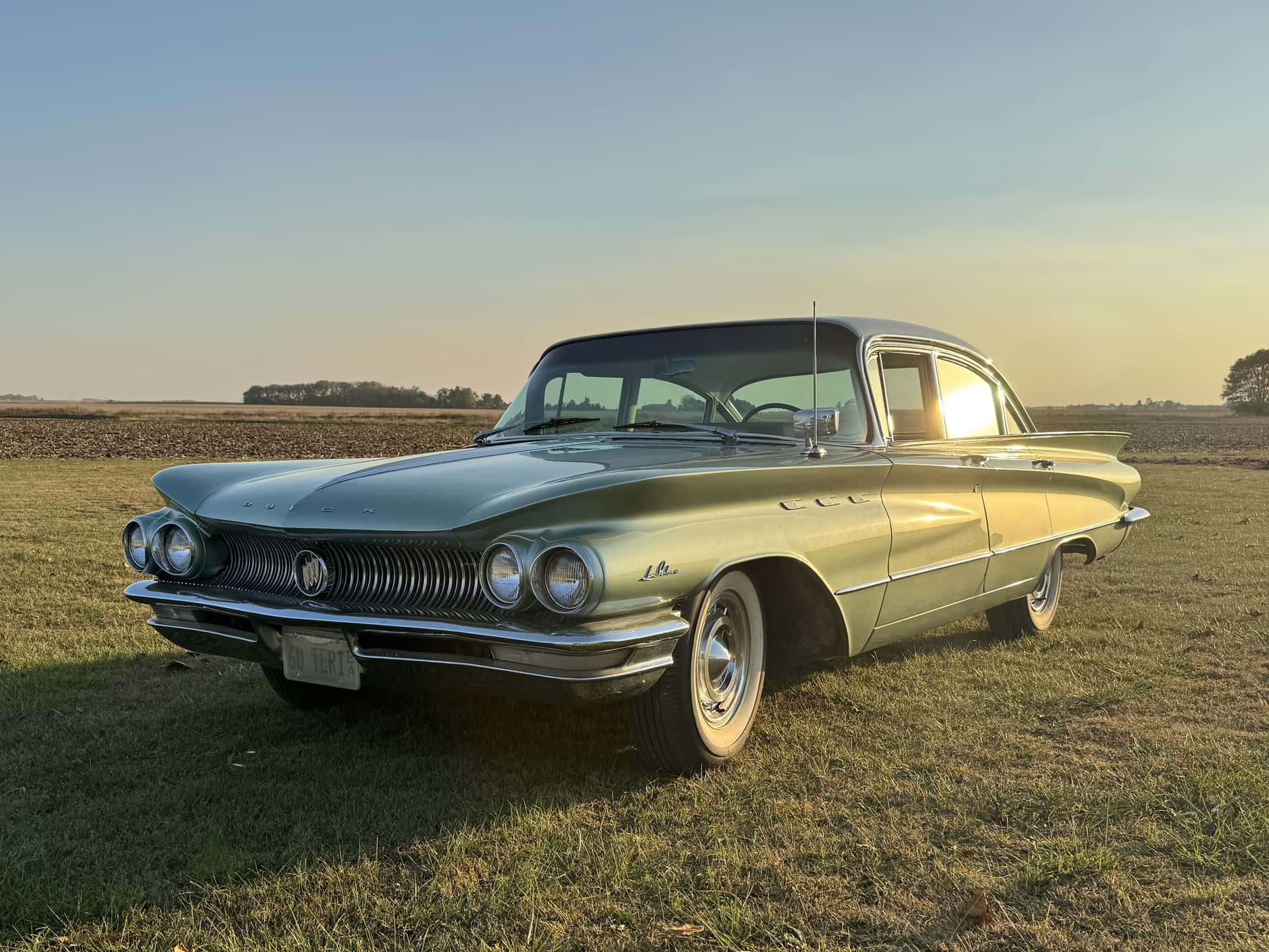 1960 Buick LeSabre sold for $18,000