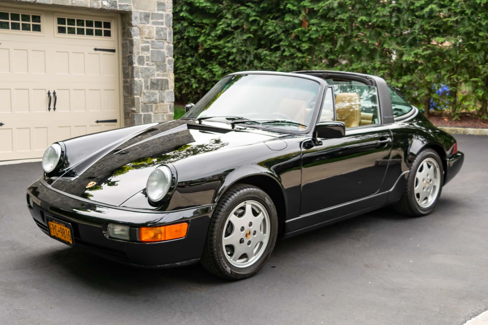 1990 Porsche 911 sold for $135,000