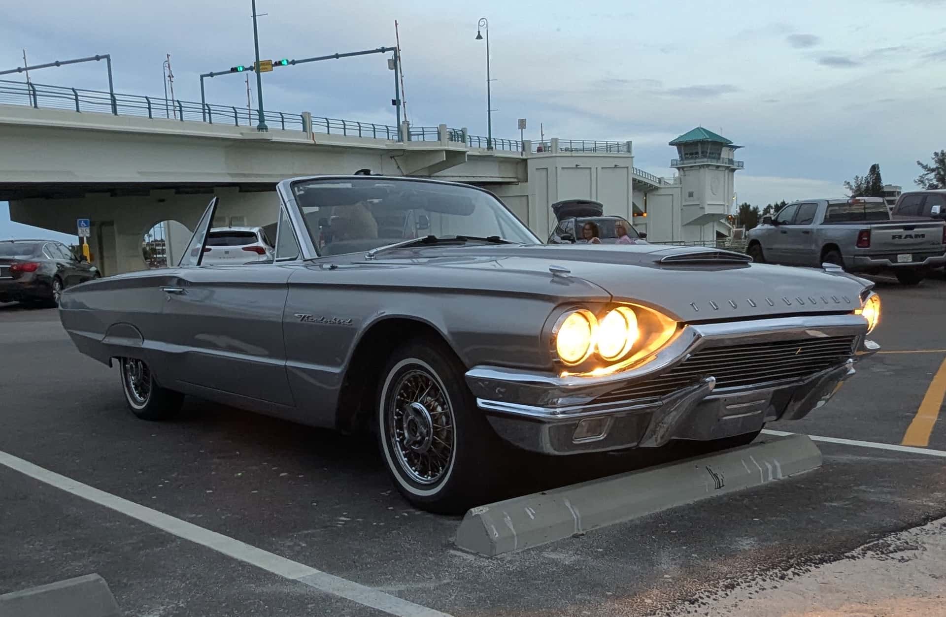 1964 Ford Thunderbird sold for $12,550