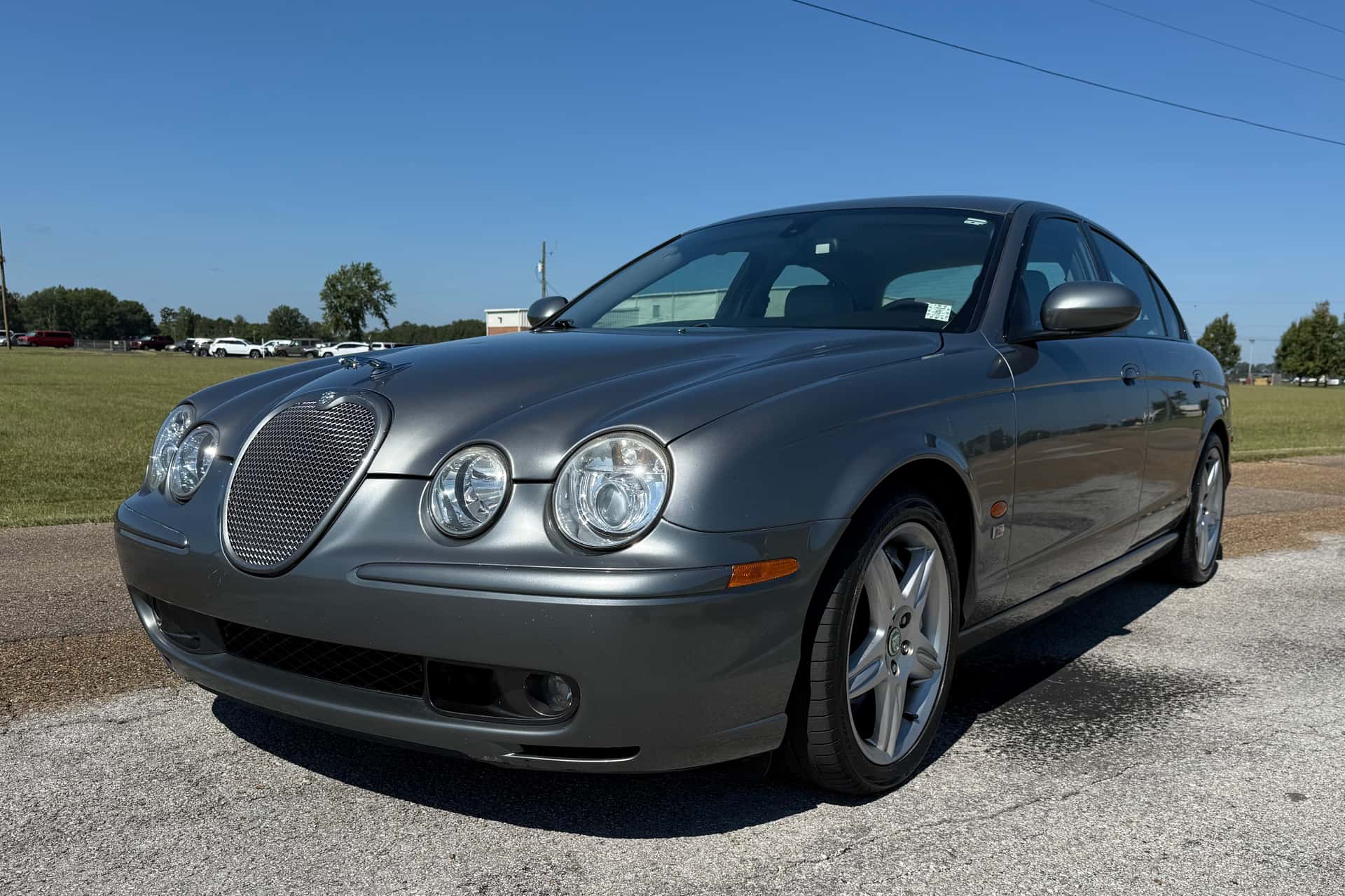 2003 Jaguar S-Type R sold for $6,500
