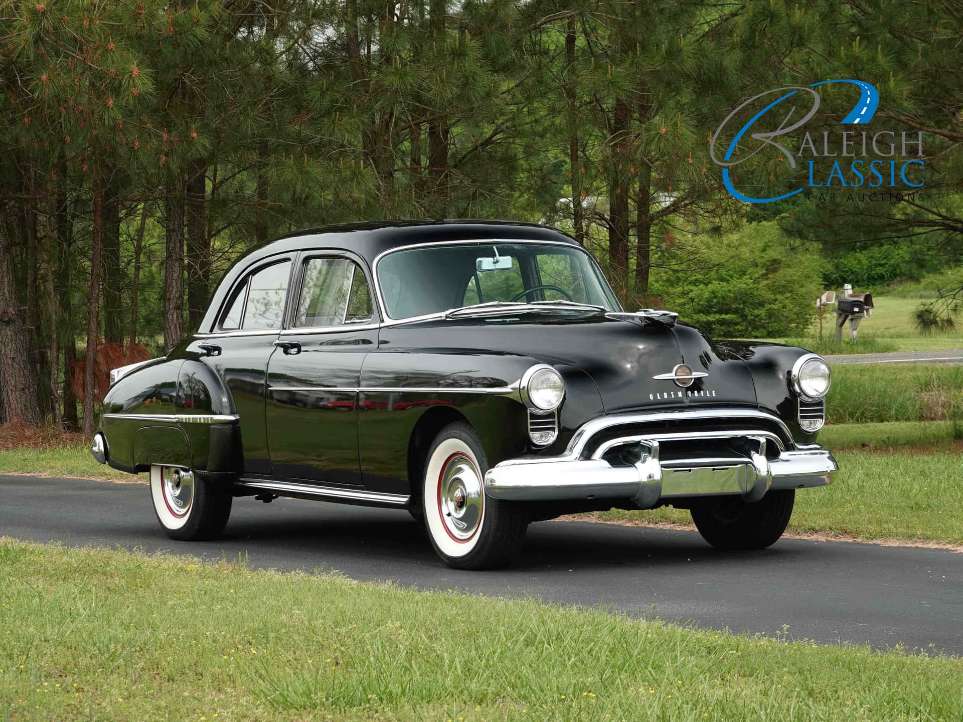 1950 Oldsmobile 88 sold for $10,000