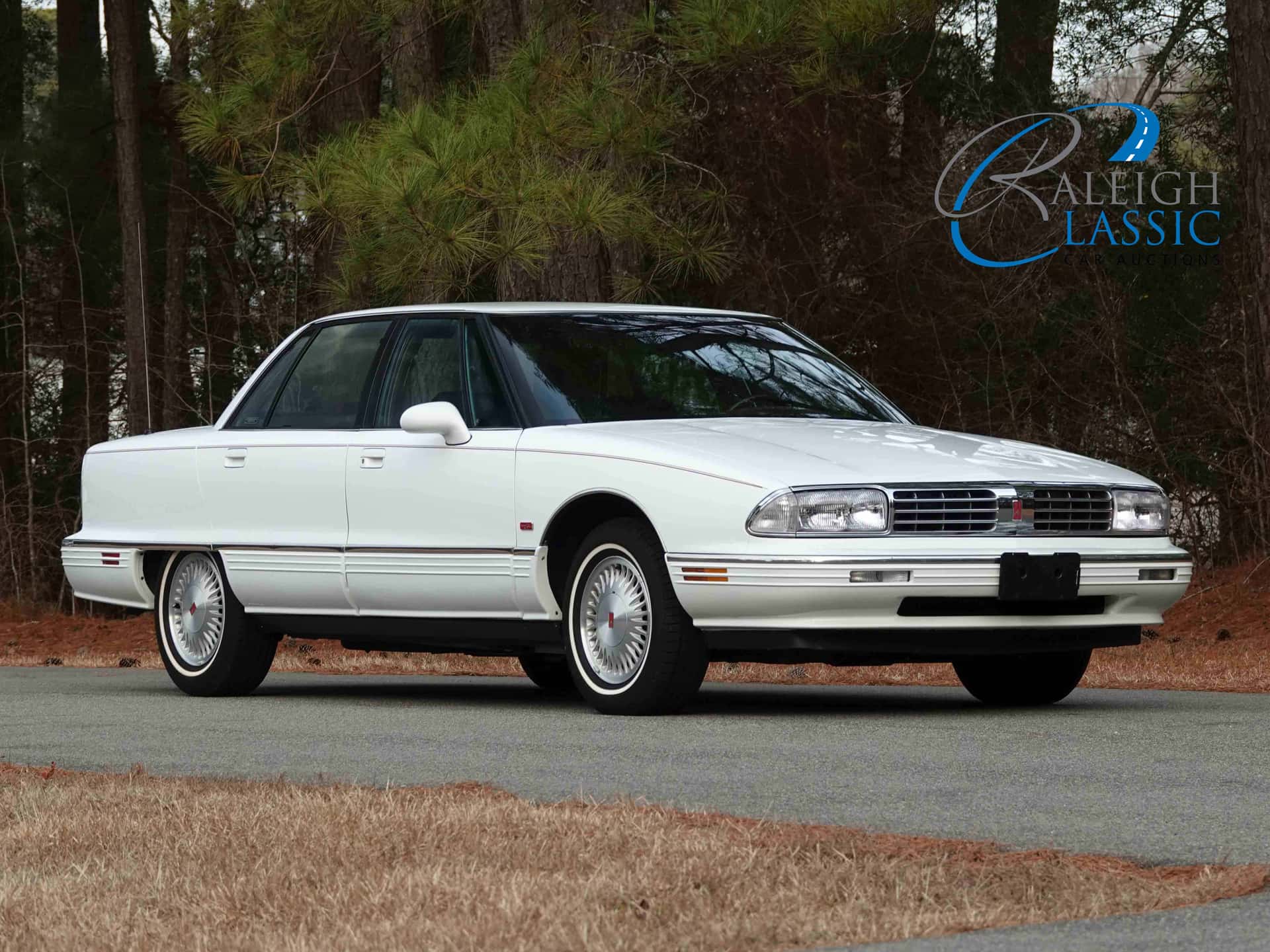 1995 Oldsmobile 98 Regency Elite Series II sold for $11,900