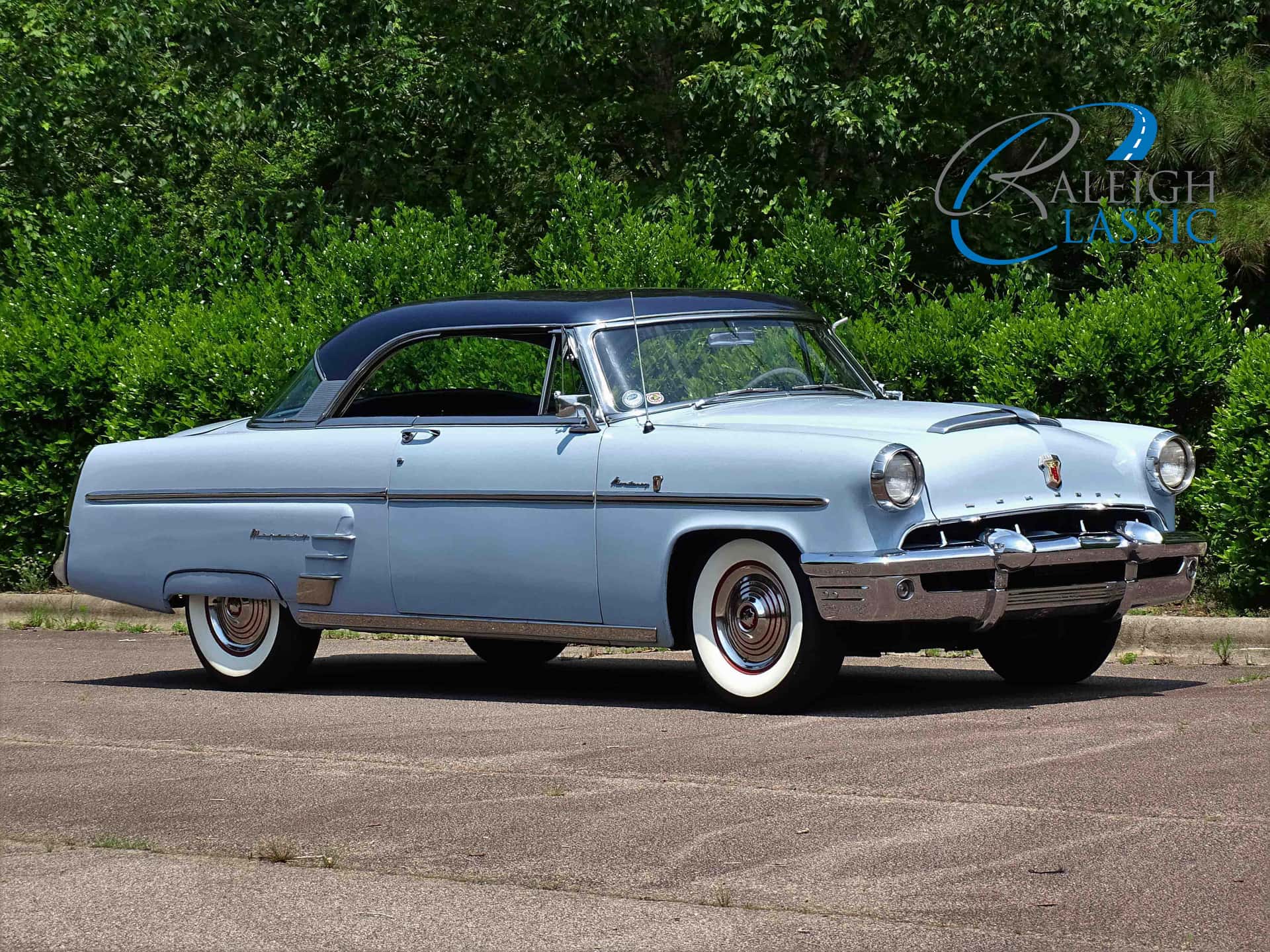 1953 Mercury Monterey sold for $12,500
