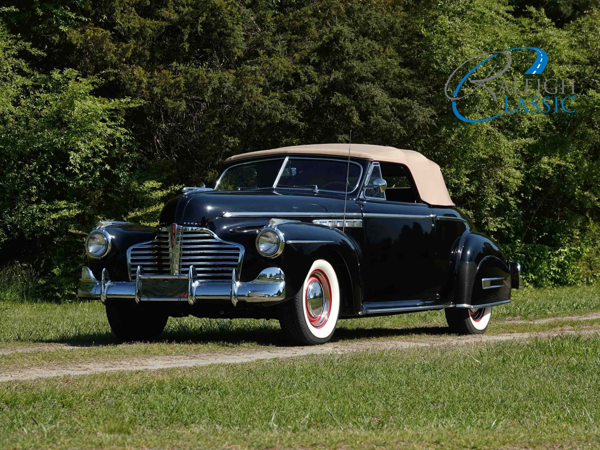 1941 Buick Super Convertible sold for $48,000