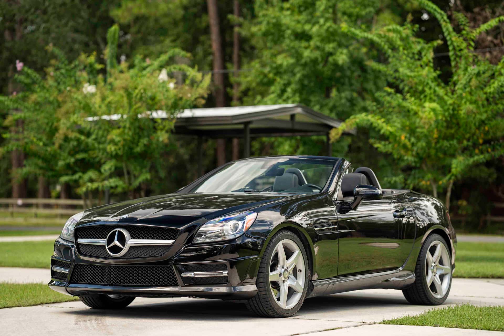 2016 Mercedes-Benz SLK300 sold for $14,000