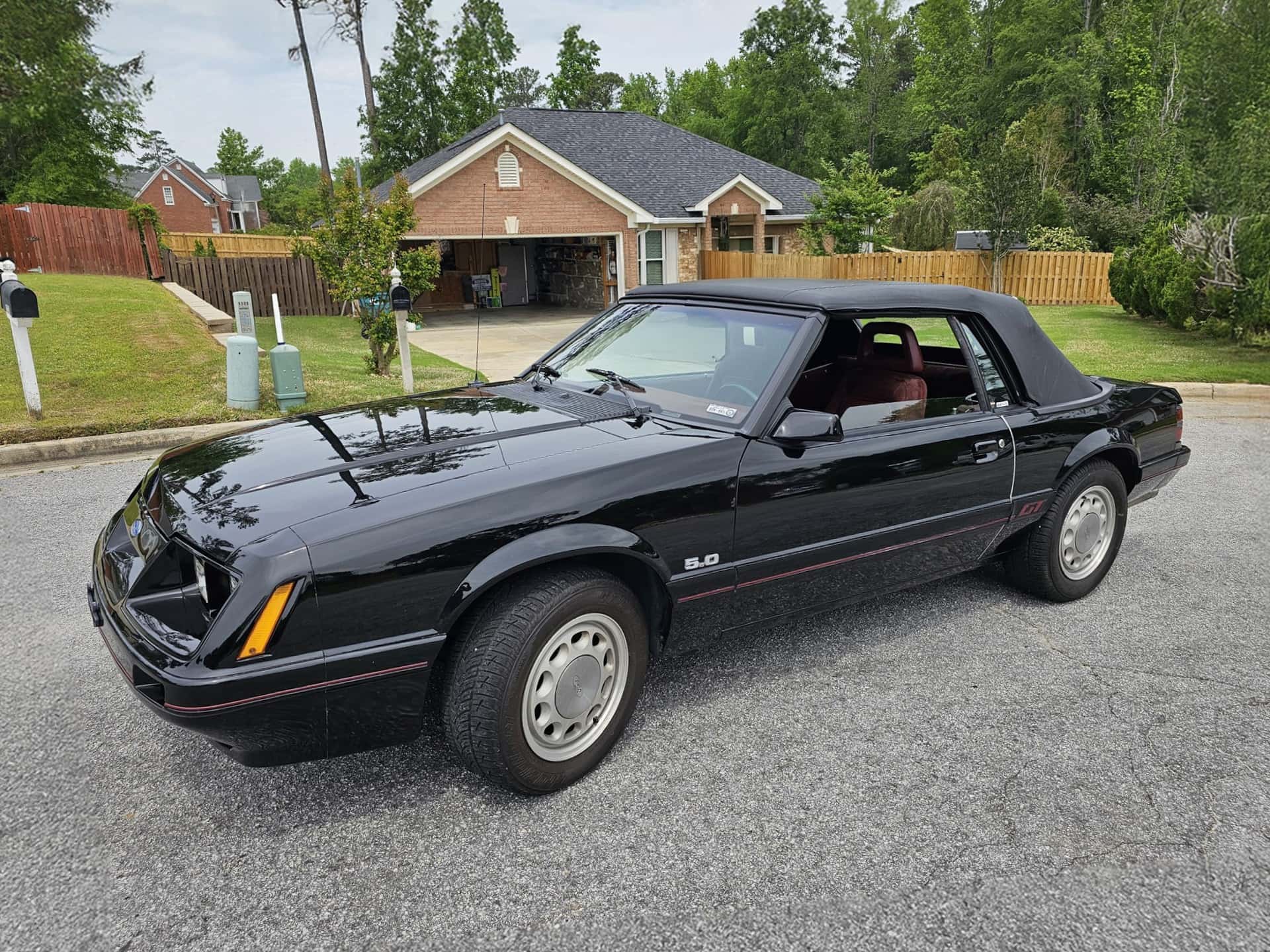 1985 Ford Mustang sold for $9,750